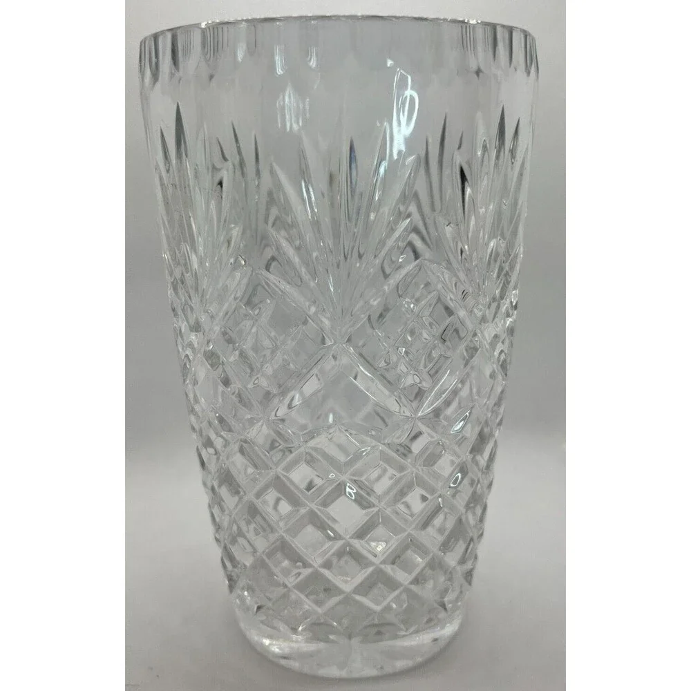 CRYSTAL CLEAR INDUSTRIES CUT 24% LEAD CRYSTAL VASE 8
